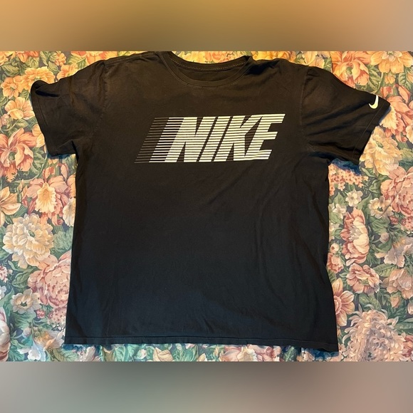 Nike Other - NIKE GRAPHIC T SHIRT​​